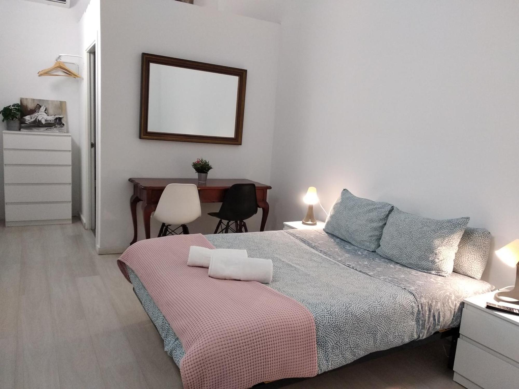Hotel Urban Basic L'Hospitalet de Llobregat